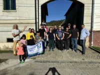 Gruppenbild in Mosna "Haus der Hoffnung"